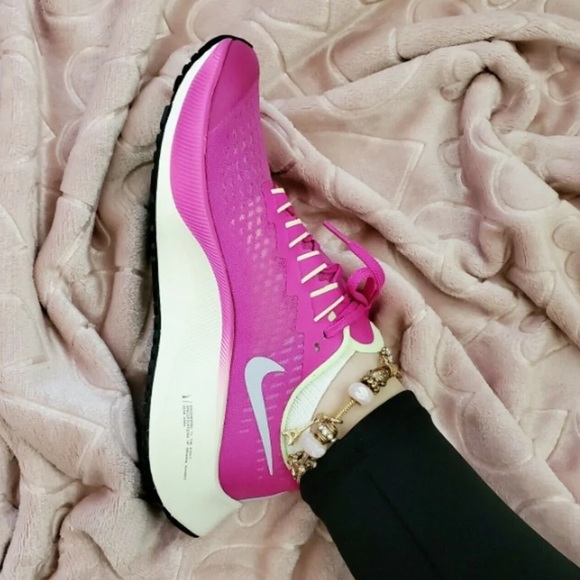 nike pegasus rose pink